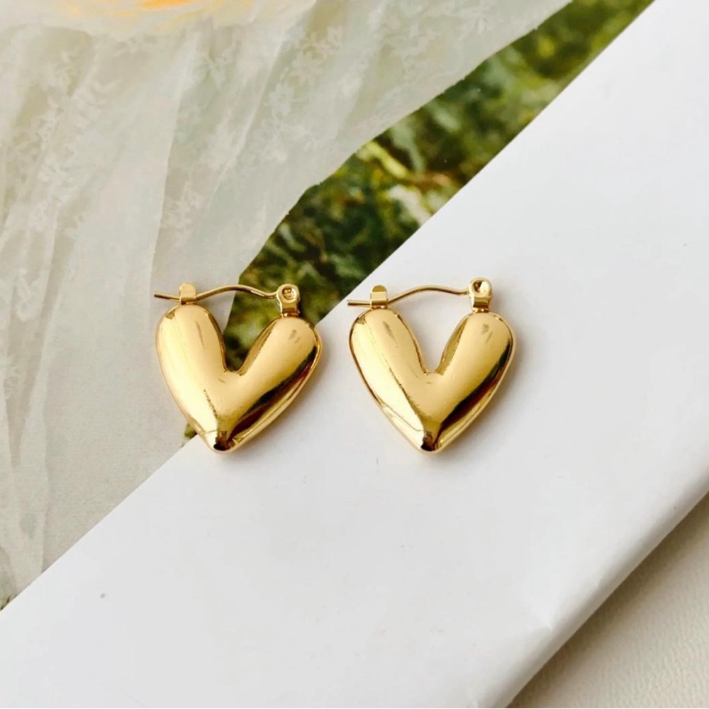 Chunky Gold Heart Geometric Hoop Earrings - 18K Gold plated Stainless Steel